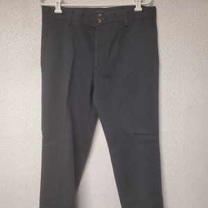Pants - Men - Van Heusen - Black - Size 34/30 - Excellent Condition